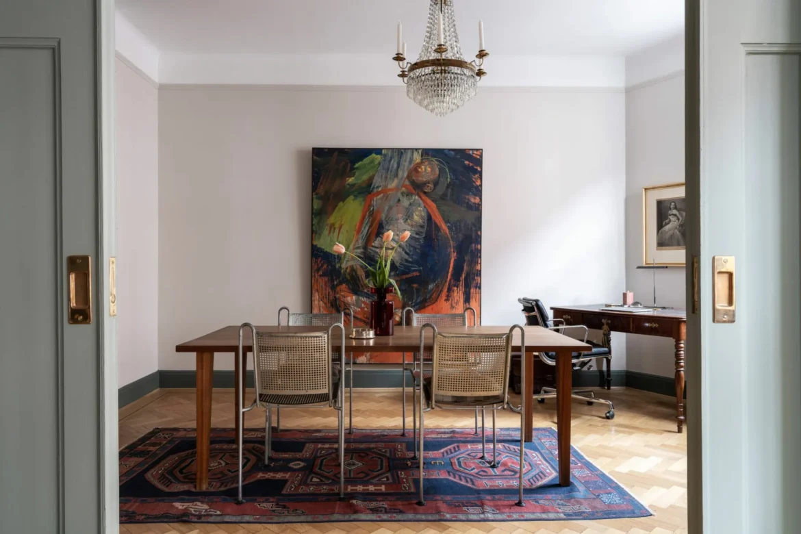 Scandinavian apartment in green and grey tones