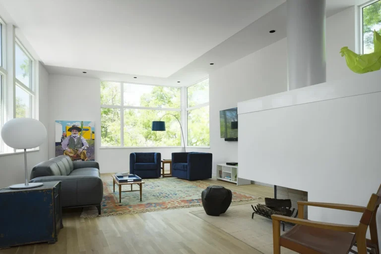 Hillside House |A modern box with uninterrupted views