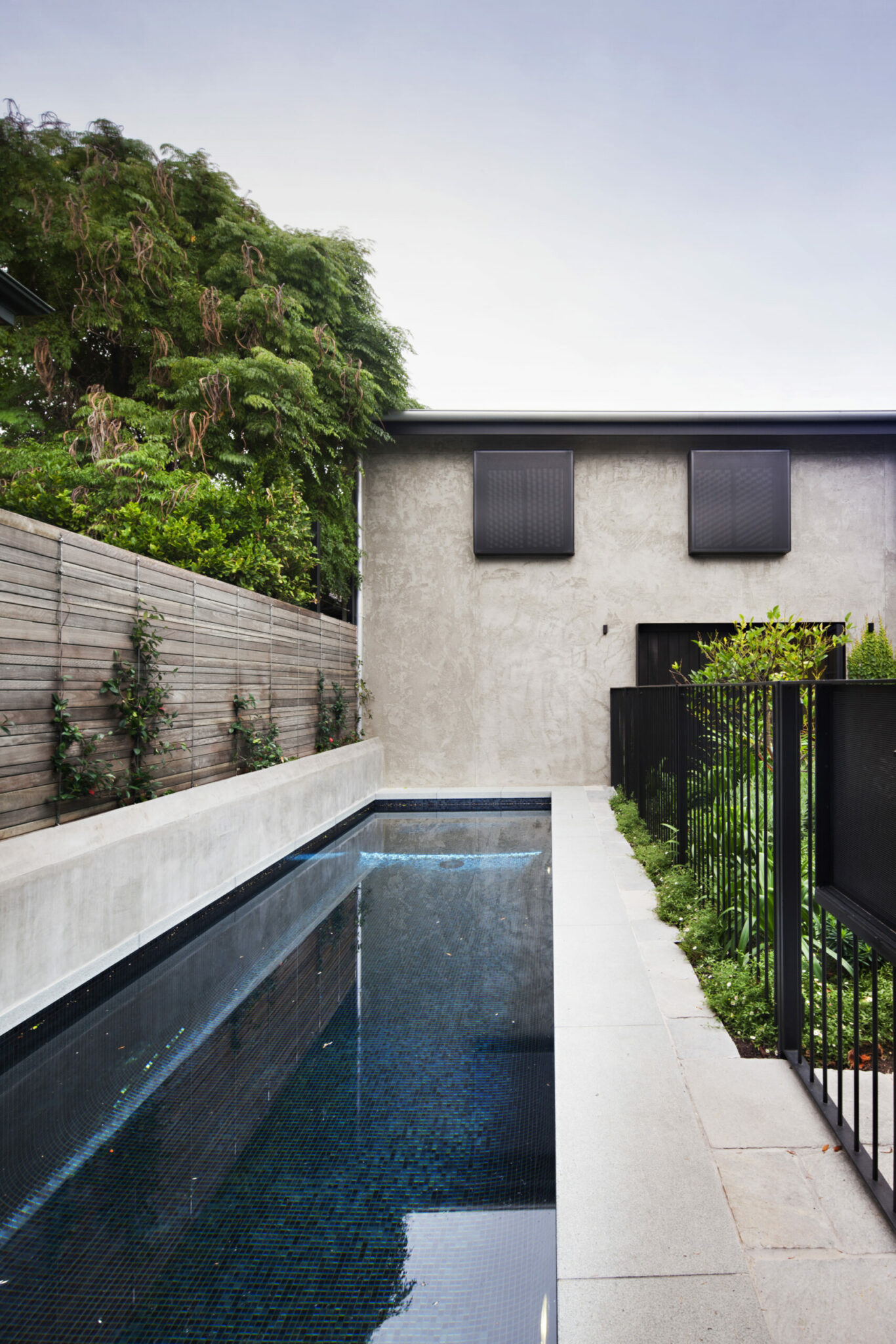 Albert Park House |Lush gardens and visual drama in a Victorian house ...