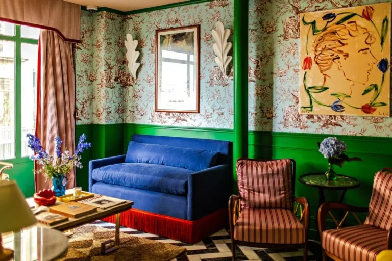 Les Deux Gares |A dreamy hotel in Paris